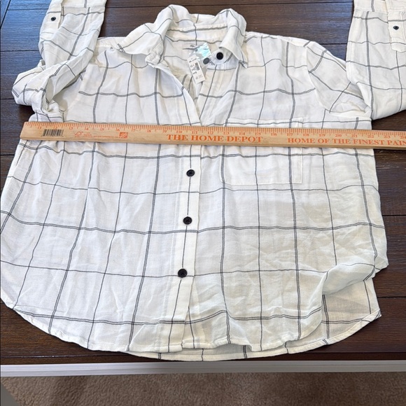 Madewell Easy Y-Neck Button-Up Shirt Size Medium - Picture 9 of 11